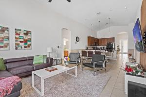 Disney Getaway Private Pool Game Room. Book Now BV77