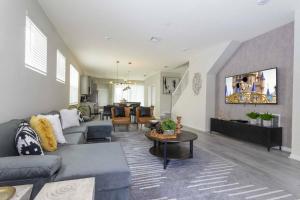 Disney Getaway Private Pool Themed Bedrooms. Book Now WIR412