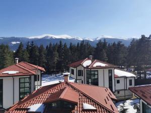 Everwood Hotel & Restaurant