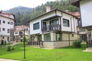 Everwood Hotel & Restaurant