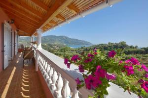 Tranquil Corfu Villa 3 Bedrooms Villa Chrinos Gated Pool