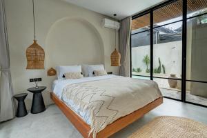 Your Romantic Mediterranean Villa in Canggu
