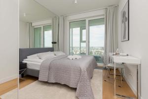 Premium LUX Apartments Unique Tower Heart of Warsaw by Renters Prestige