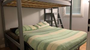 Quiet in Poissy city center for work or family stay