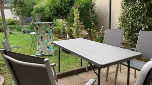 Quiet in Poissy city center for work or family stay