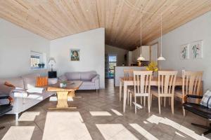 Cosy Cottage On North Funen Near Beach