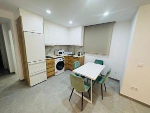 Calpe apartamento Suite Luxury 3 piscina playa aire wifi patio parking