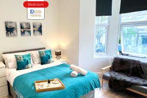 Two Bedroom Apartment By Dashh Properties Short Lets & Serviced Accommodation In Shepherds Bush With Free Wifi