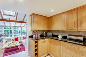 4 Bed in Widcombe oc-bhr13