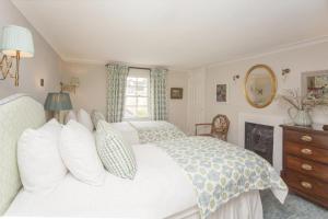 3 Bed in Bath oc-bhr40