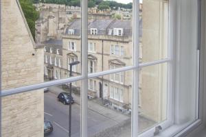2 Bed in Bath oc-bhr28