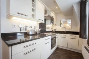 2 Bed in Bath oc-bhr28