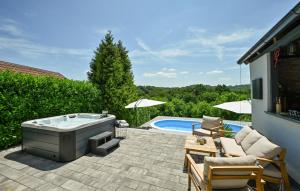 Cozy Home In Vrtlinovec With Sauna