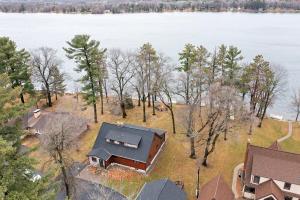 Serpent Lake Getaway