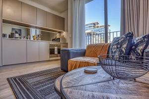 Luxe Rosebank Retreat