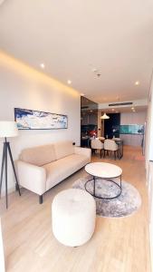 Sweet Home - Homestay apartment system at Alacarte Ha Long building