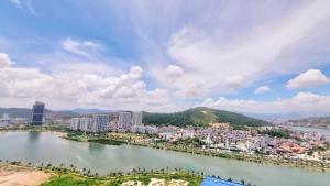 Sweet Home - Homestay apartment system at Alacarte Ha Long building
