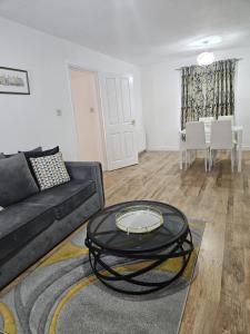 Egremont 2-Bed Flat Near Lake District with Free Parking & Wi-Fi