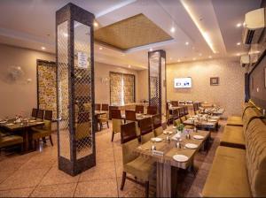 hotel the royal bharti