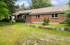 Beautiful Home In Tarm With House Sea View