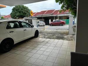 Sumayyah Tulip Quayside Shah Alam - Cozy 4BR Family Stay