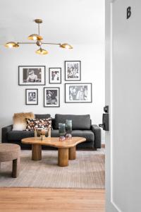 Luxe Spa Lounge, Gated 4 Parking, 2 linked Homes, Sleeps 20