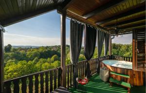 Amazing Home In Donja Stubica 