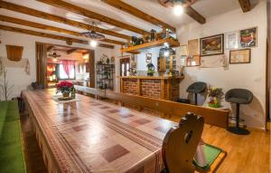 Amazing Home In Donja Stubica 