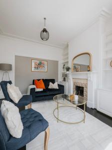 3 bdr House - Garden, easy access to centrl London