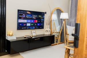 Lilys Two Bedrooms Cozy Stay in Masaki