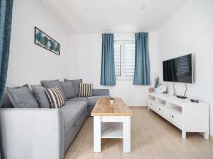 Holiday Home in Maslenica with Sea View