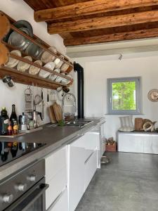 Casale nel mezzo dei vigneti