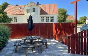 1 Bedroom Amazing Home In Klintehamn