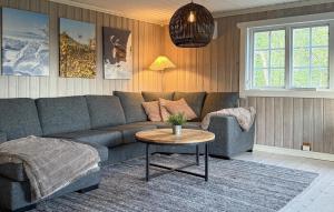 Cozy Home In Vemdalen With Sauna