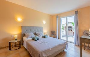 Gorgeous Home In Cessenon Sur Orb