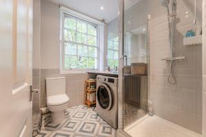 King’s Cross Charm