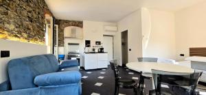 The Pirates Penthouse- Bluchalet