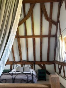 Heritage Cottage with a Pool