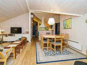 7 person holiday home in Rørvig