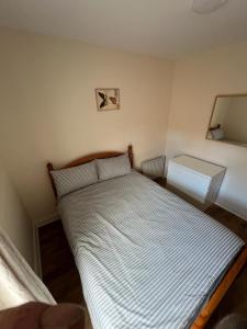 Tower St Cranes Murals Titanic 3br-6guests