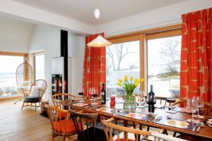 Beautiful Lodge with hot tub & panoramic views