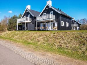 8 person holiday home in Gjern