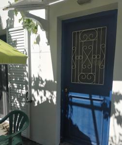 Kleines gemütliches Studio mit Terrasse, im Grünen gelegen