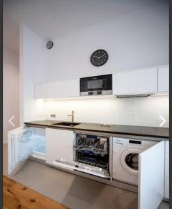 DAli apartamenty Orzeszkowa,14