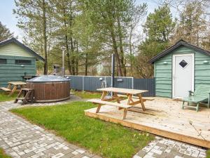 8 person holiday home in Hemmet