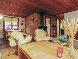 6 person holiday home in Blokhus-By Traum