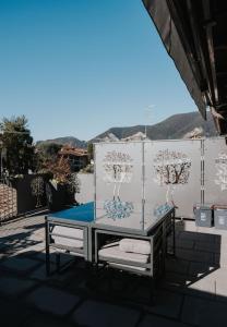 Luxury modern apartment on the lake