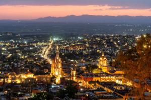 Epic San Miguel Sunset Views, Kid-friendly, Centro