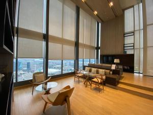 River View Modern 1BR - Weekly Cleaning - Phrom Phong