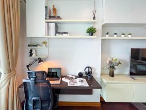 Near BTS Thong Lor l Workspace and Kitchen l Sontana